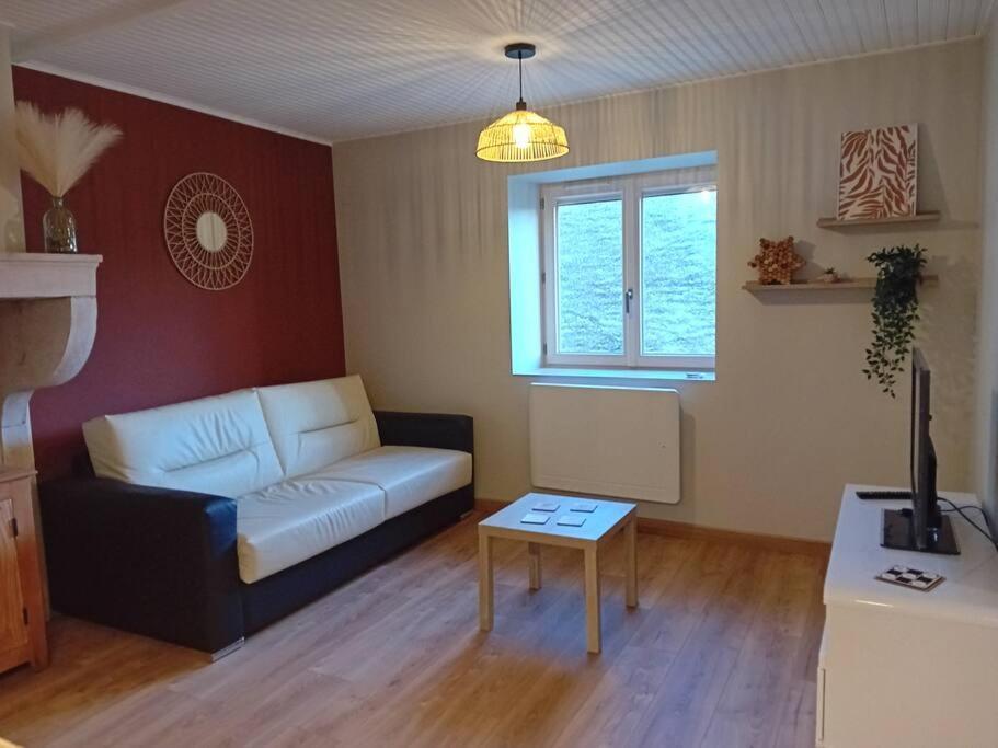 Petite Maison En Pierre Au Calme Avec Exterieur 몽벨레 외부 사진